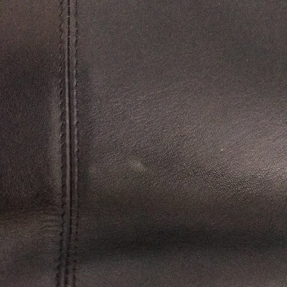 Hush Puppies dark navy leather bag - Picture 7 of 8